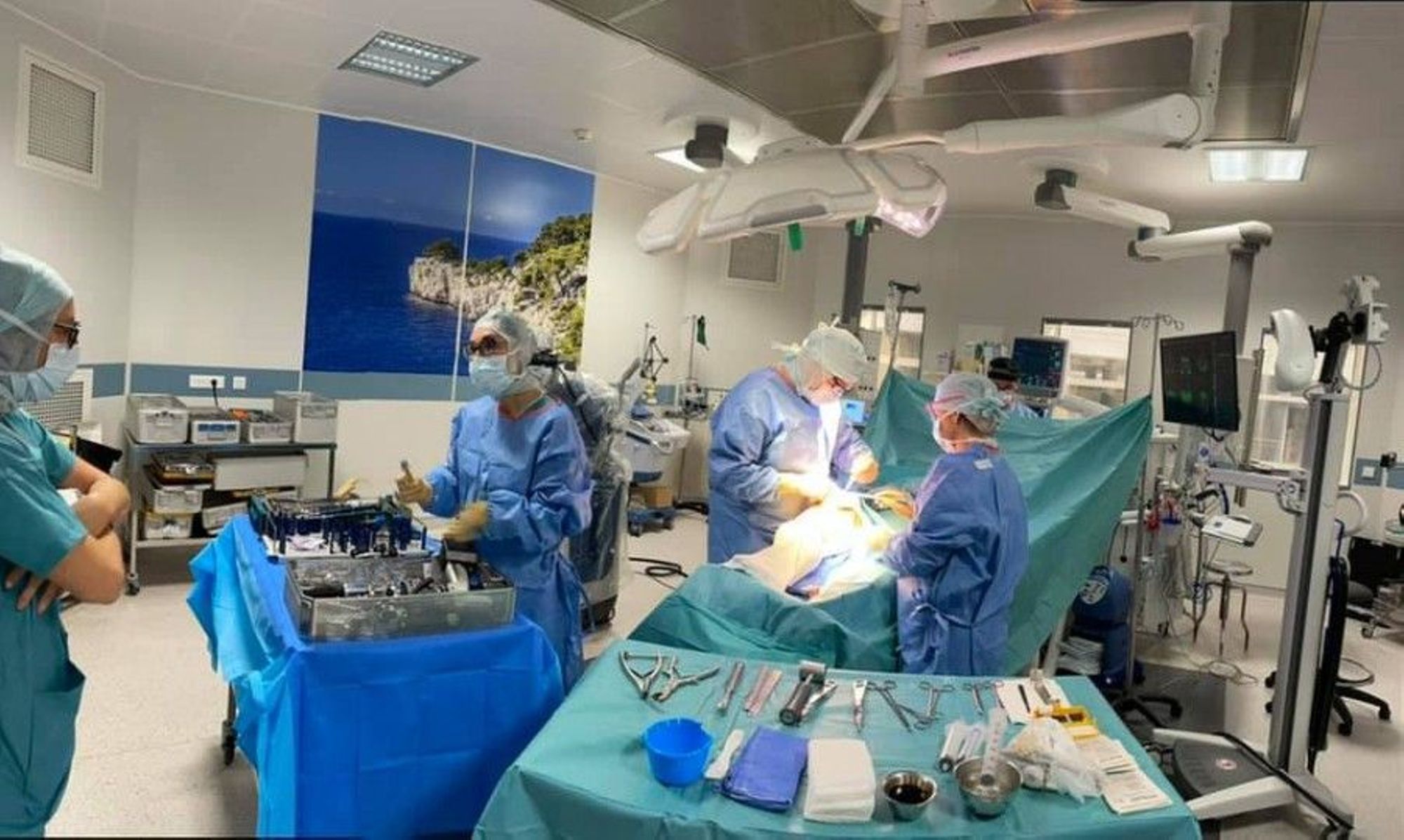Montpellier : 1 200 opérations du genou en trois ans avec le robot Mako à  la clinique Saint-Jean 