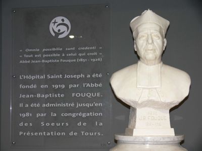 Buste rénové de l'abbé Fouque