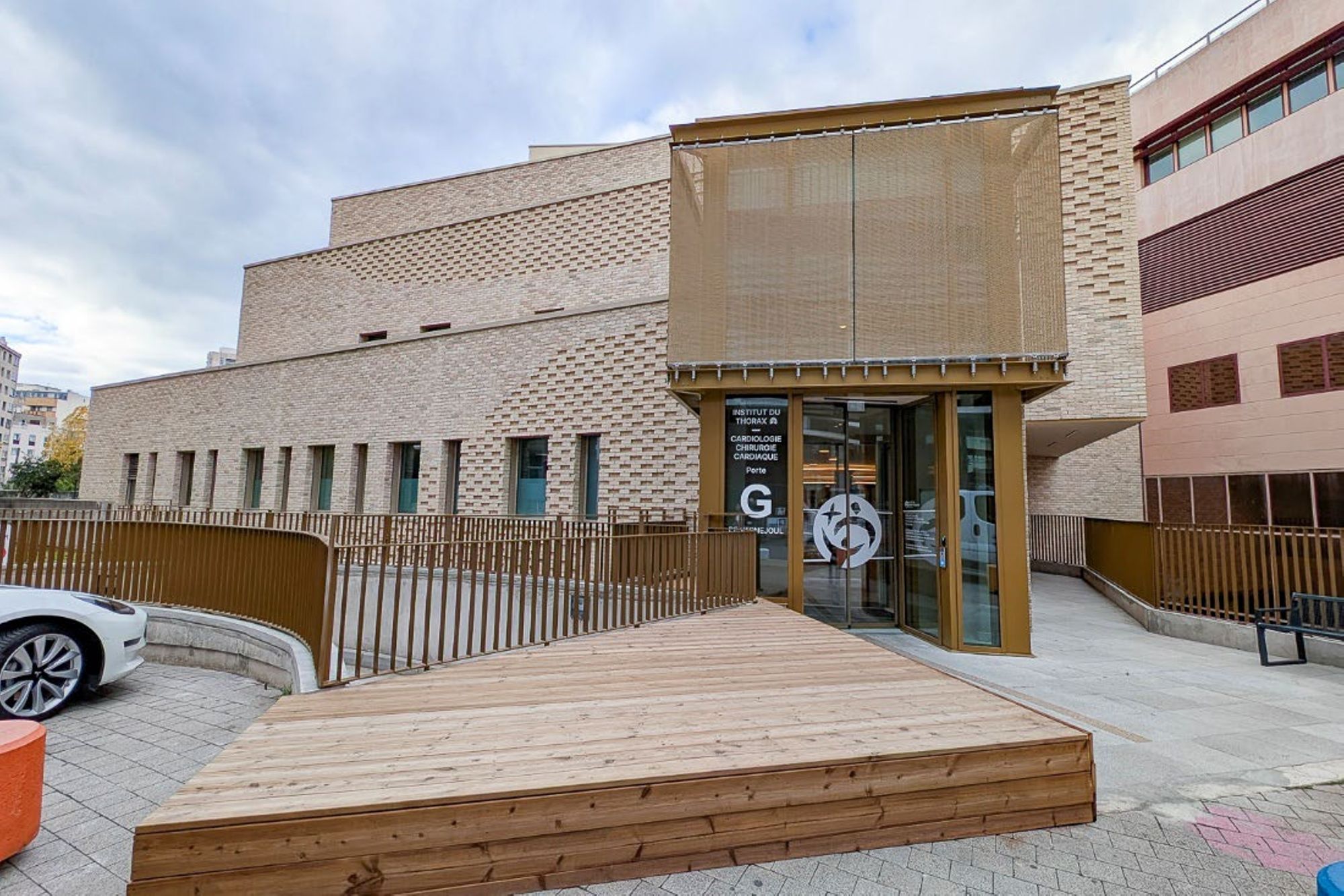 Made In Marseille - 10/12/2025 : Blocs opératoires de pointe, imagerie... L'Hôpital Saint Joseph inaugure son extension